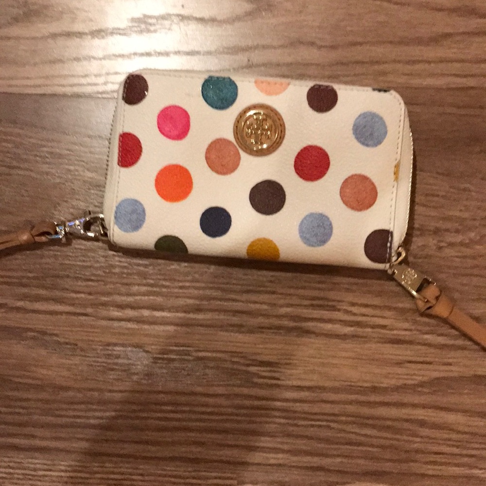 Tory burch wristlet